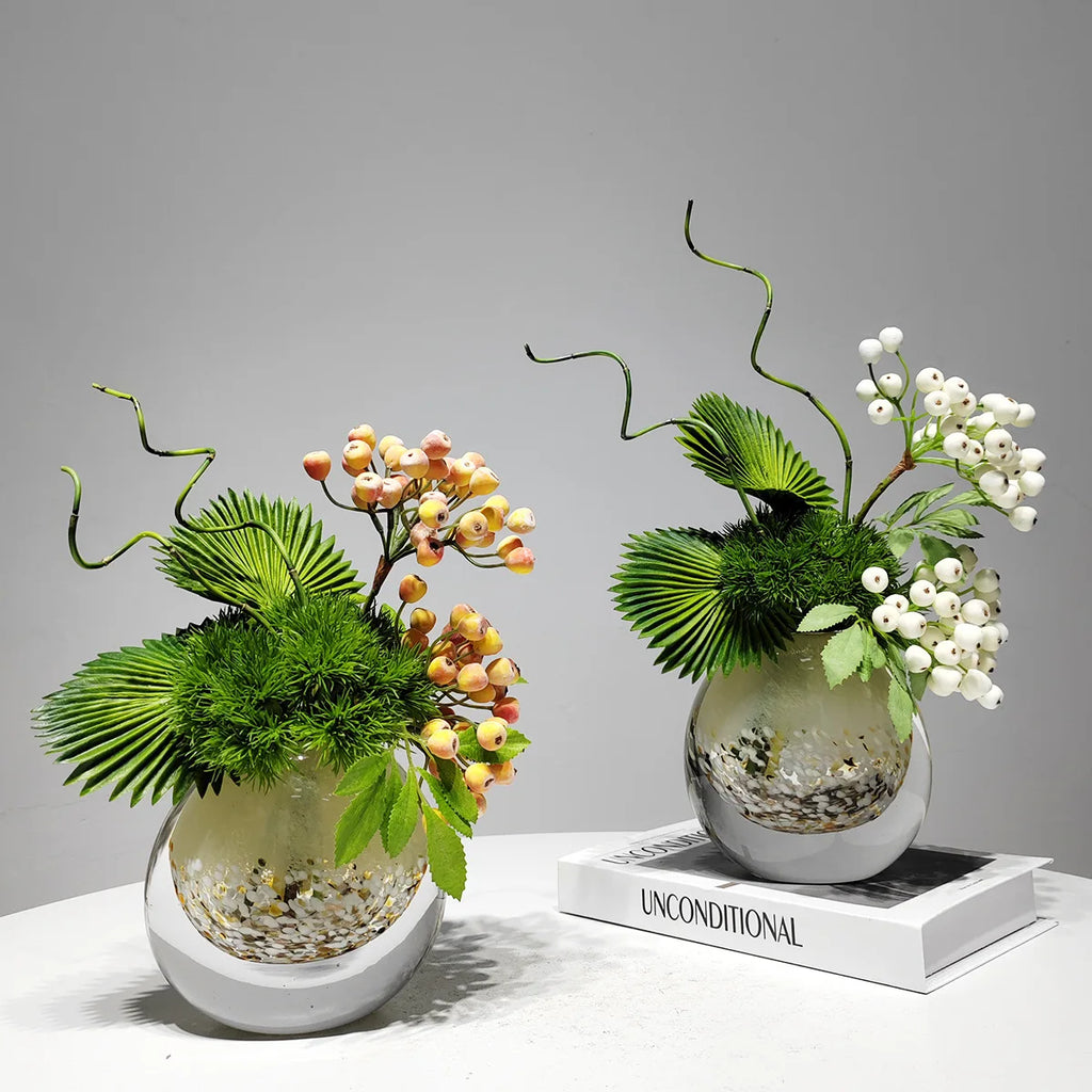 Konstväxter & Bär i Glasvas