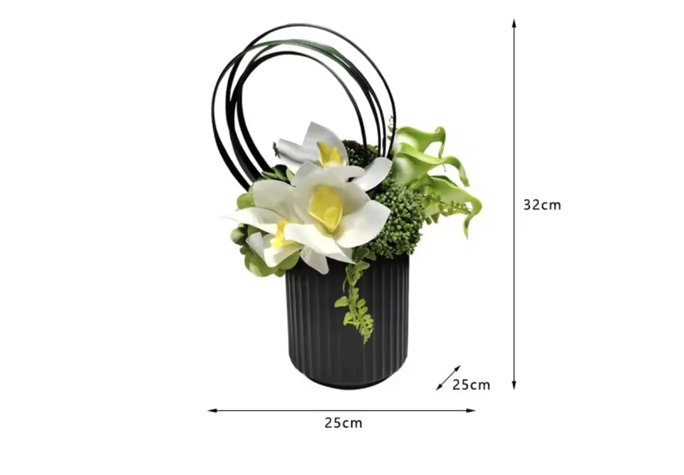 Elegant Konstblomarrangemang i Vas – Modern Dekoration