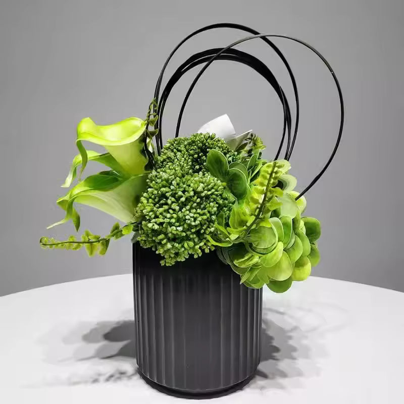 Elegant Konstblomarrangemang i Vas – Modern Dekoration