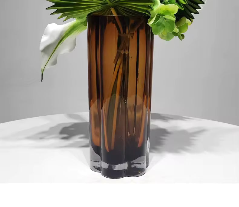 Konstorkidé & Kalla i Glasvas – Lyxig Borddekoration